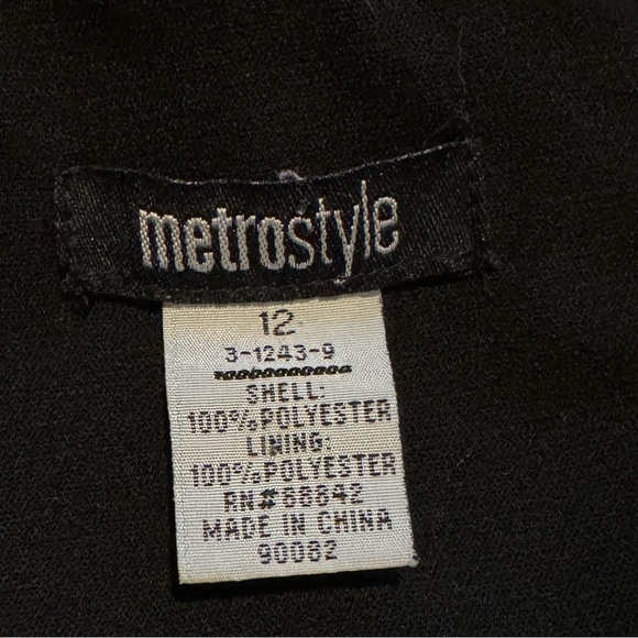 (12) Metrostyle 1950’s Throwback. Black & White Summer Work or Party Dress - Picture 12 of 13